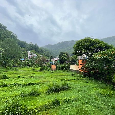 Yuriko Guest House Pokhara Buitenkant foto