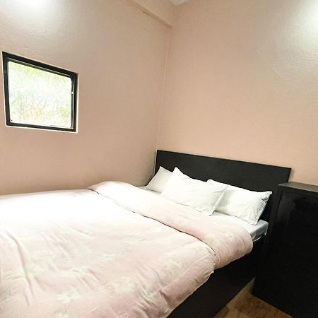 Yuriko Guest House Pokhara Buitenkant foto