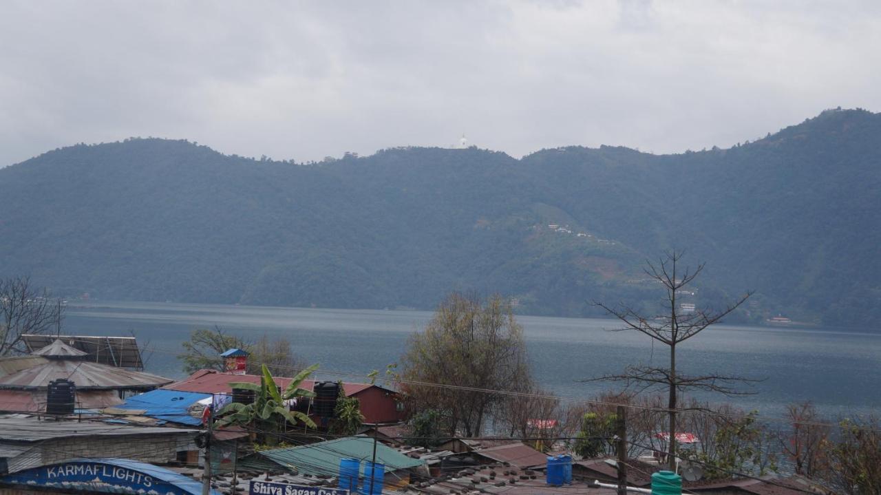Yuriko Guest House Pokhara Buitenkant foto